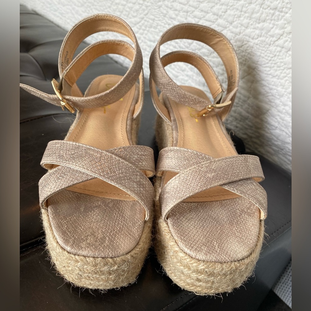 Lulus Platform sandal - Picture 3 of 7